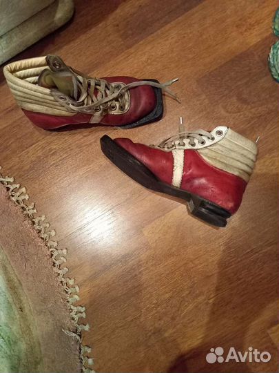 Коньки фигурные ботинки лыжи