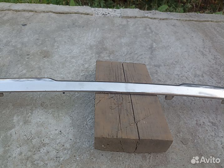 Молдинг переднего бампера Nissan x trail t32 14-23