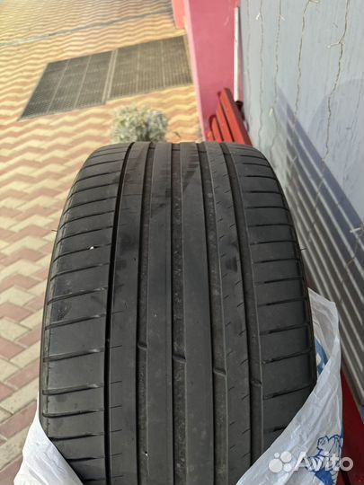 Michelin Pilot Sport 4 SUV 295/40 R21