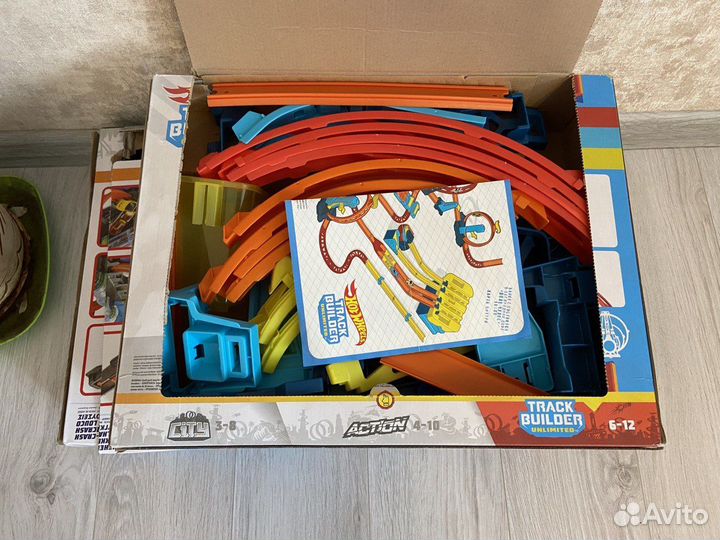 Hot Wheels Triple Loop Kit