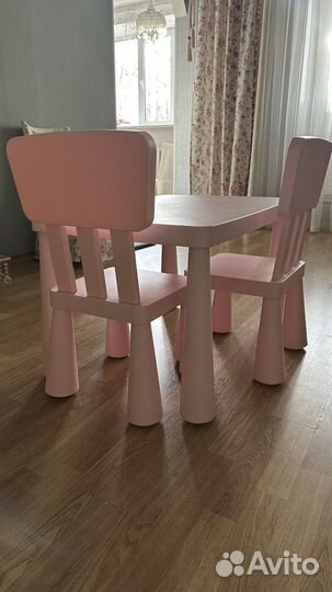 Детский стол+2 стула IKEA, цвет розовый