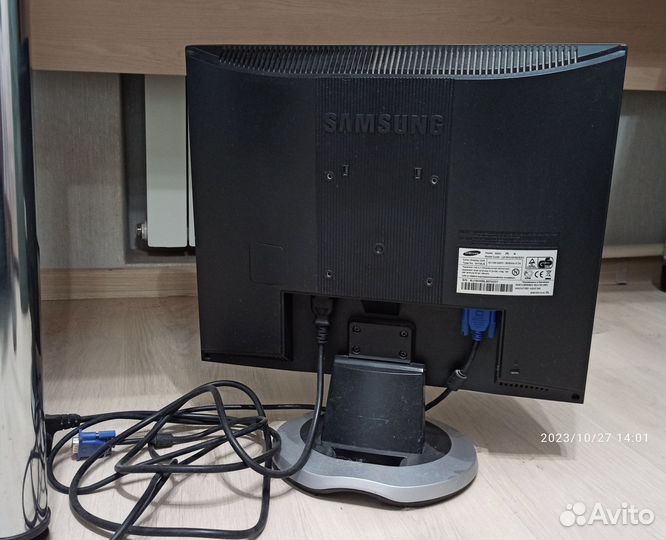 Монитор Samsung 19 дюймов