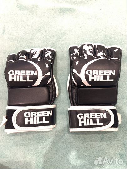 Перчатки для единоборств