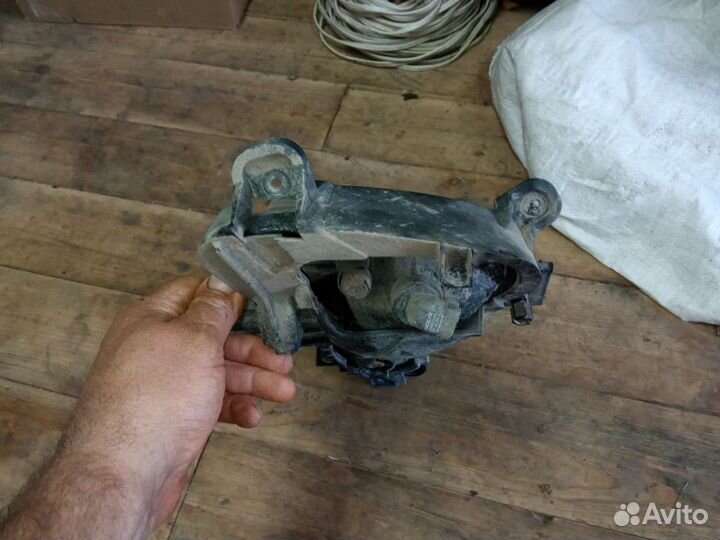 Противотуманная фара правая кia sportaeg