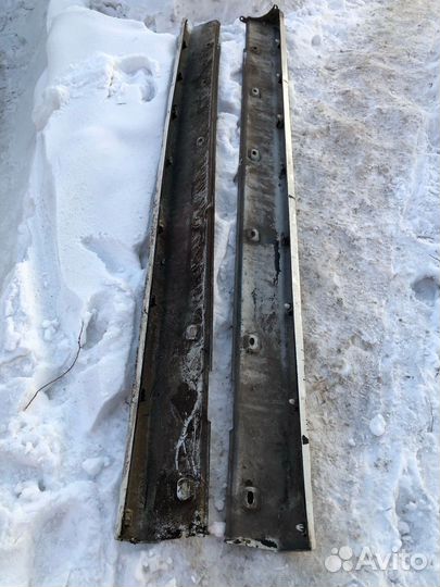 Накладки на пороги Honda avansier