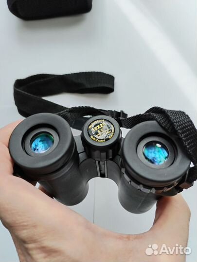 Сверхкомпактный бинокль Celestron Outland X 10x25