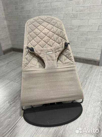 Шезлонг babybjorn