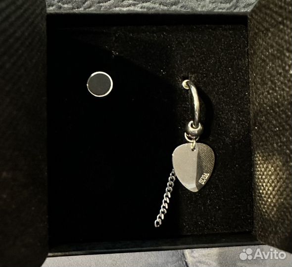 BTS D-day серьги