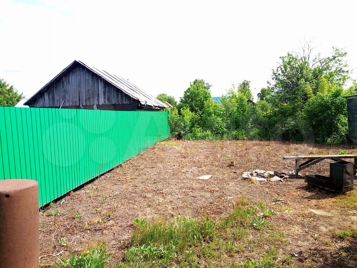 Дом 48 м² на участке 10,2 сот.