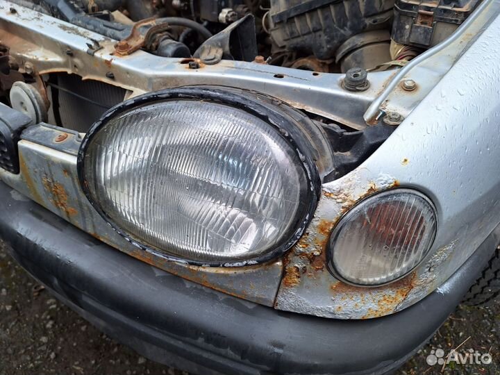 Фара правая левая Toyota corolla 110 ae110