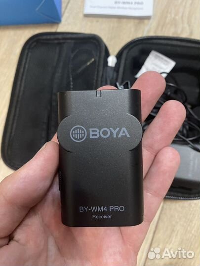 Беспроводнлй микрофон Boya BY MW 4Pro
