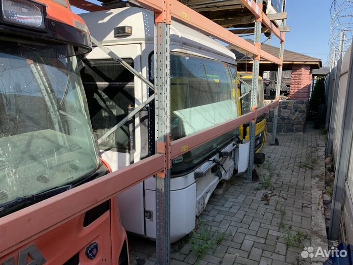 5600463180 Кабина Renault Magnum