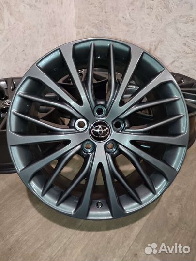 Диски R18 Toyota Camry (оригинал)