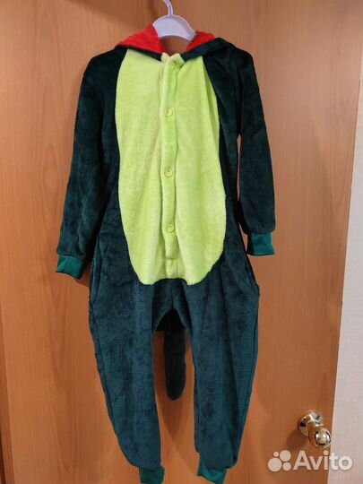 Зелёный кигуруми-комбинезон