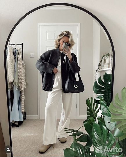 Бомбер в стиле zara новый