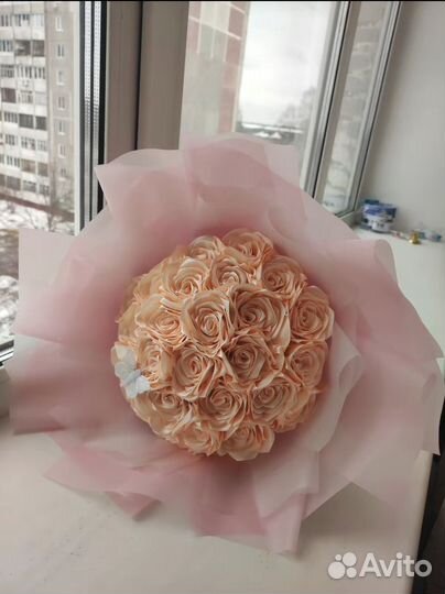 Букет из атласных роз