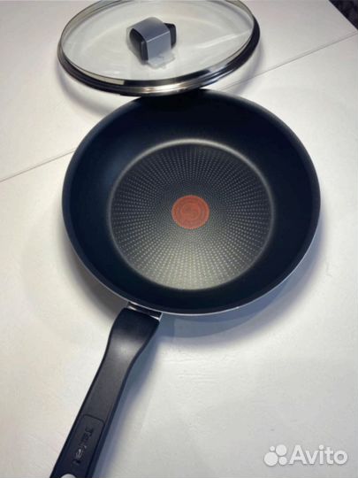 Сковородка Tefal Force 24см