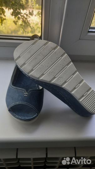 Босоножки женские 37 размер новые. Ткань jeans
