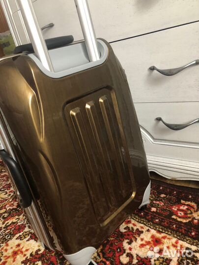 Чемодан большой