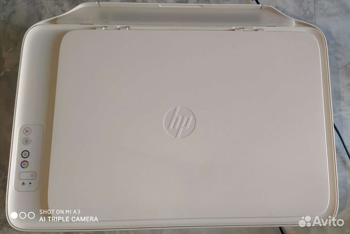Мфу струйное HP DeskJet 2320, цветн., A4, белый