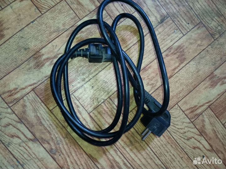 Кабель для компьютера