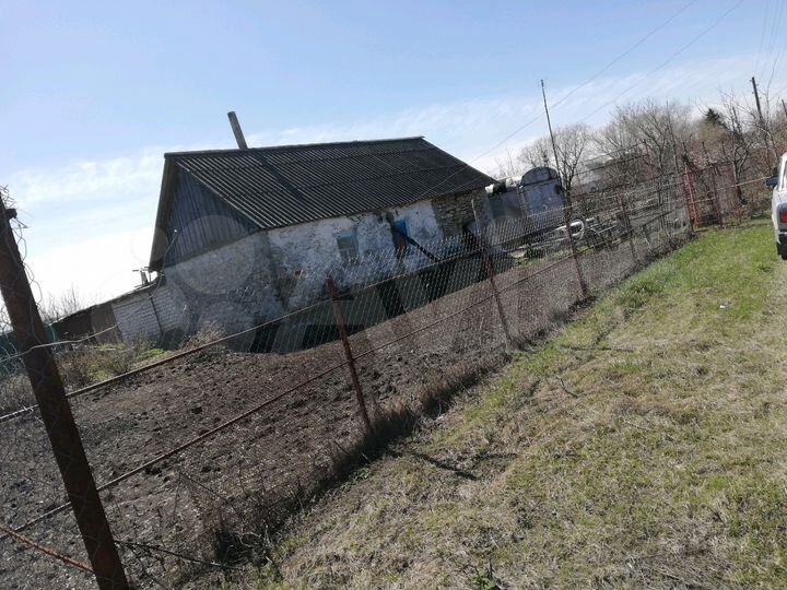 Дом 20 м² на участке 82 сот.