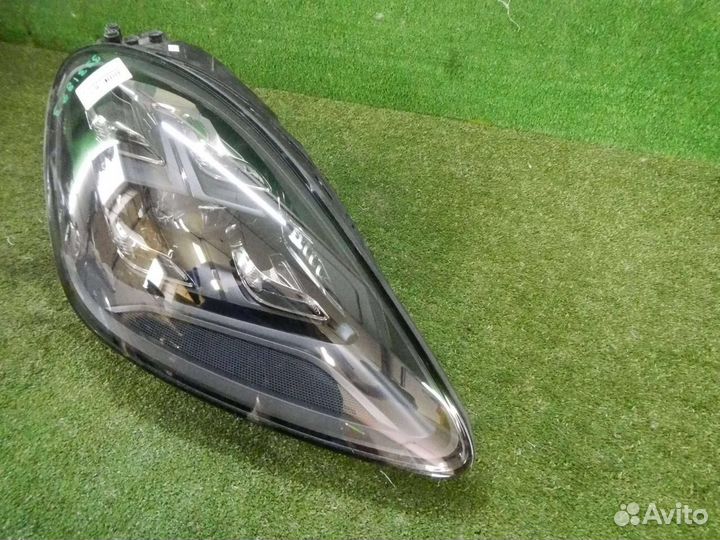 Фара правая Porsche Cayenne