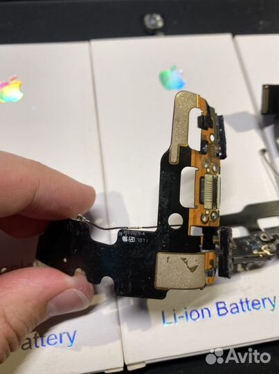 Нижний шлейф для iPhone 7 (оригинал/снятый)