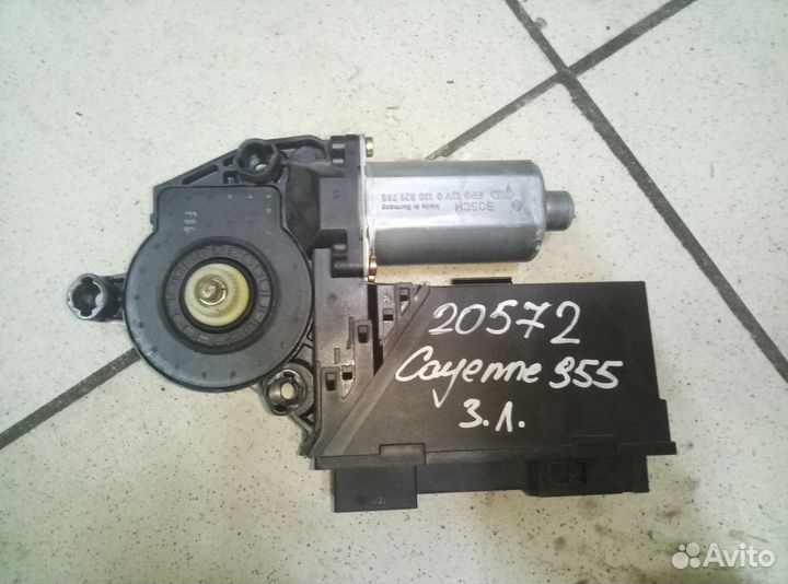 Моторчик стеклоподъемника задний левый Porsche Cay