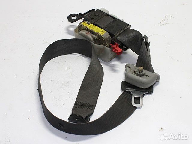 Ремень безопасности Mitsubishi Pajero Sport
