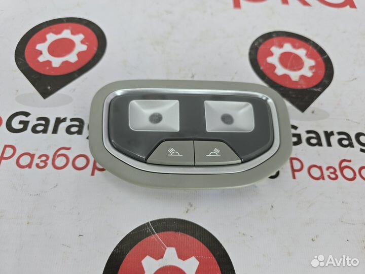 Плафон освещения салона задний Geely Coolray