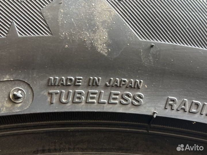 Bridgestone Blizzak DM-V2 285/50 R20 112T