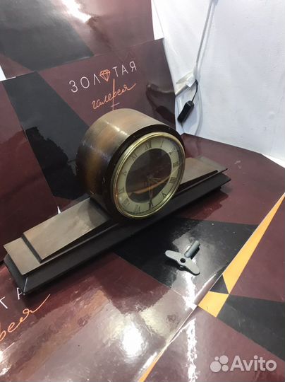 Настольные часы весна СССР