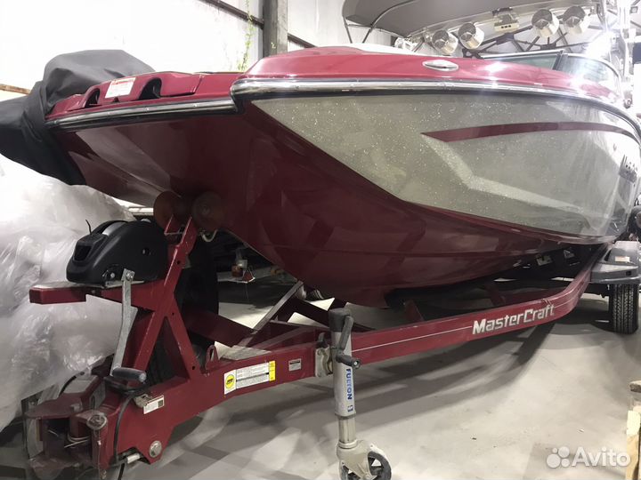 Катер Буксировщик MasterCraft X-46