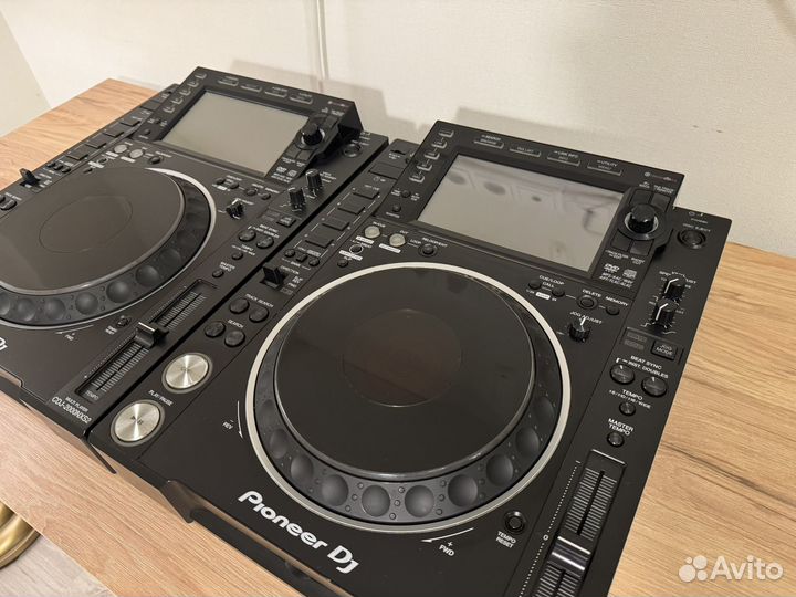 Pioneer CDJ-2000 nexus 2