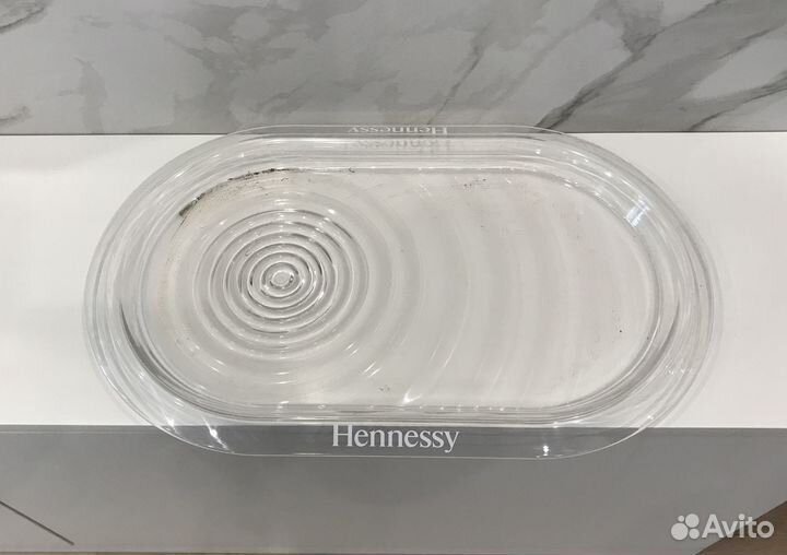 Поднос новый акриловый Хеннесси