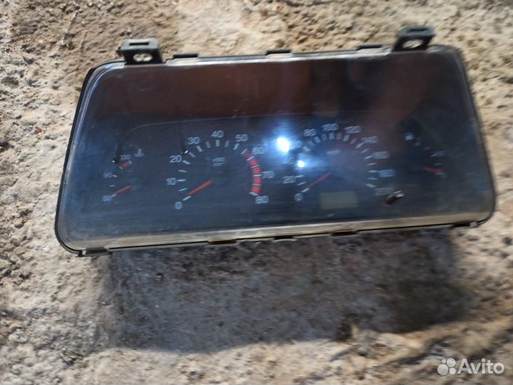 Приборная панель на ваз /Авторазбор