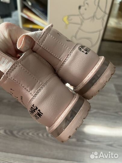 Ботинки демисезонные для девочки 24 размер