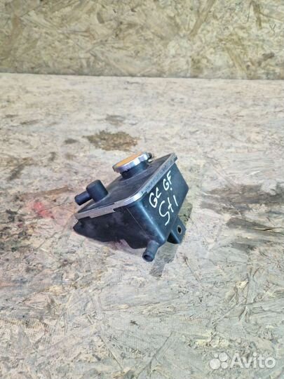 Расширительный бачок subaru sti GC GF