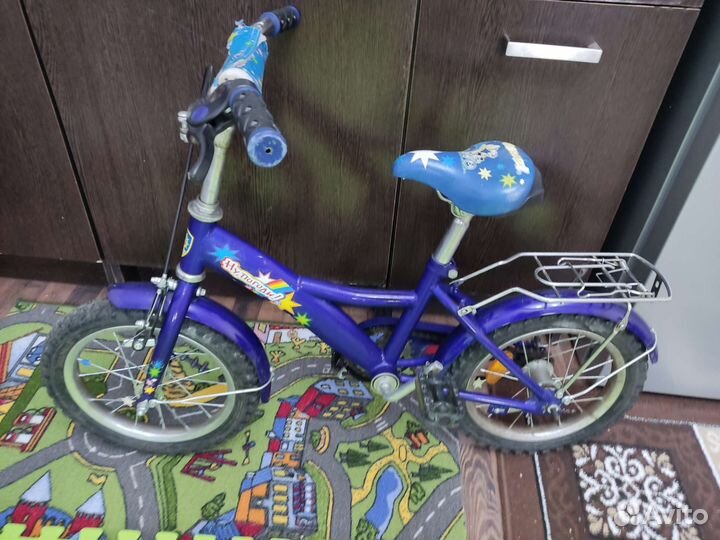 Коляска санки и велосипед