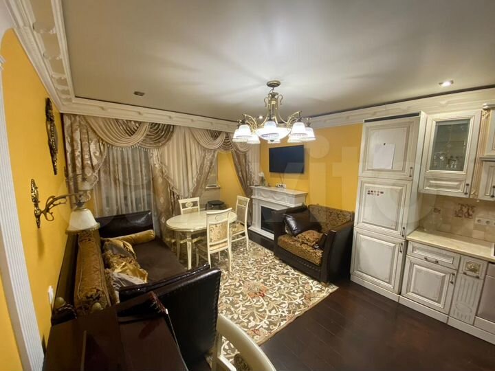 3-к. квартира, 92 м², 3/3 эт.