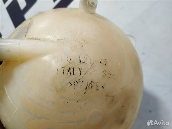 Расширительный бачок Audi A3 8P 1.8 CDA 2009