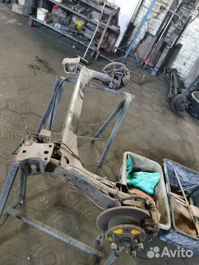 Балка задняя golf 3 с дисковыми тормозами