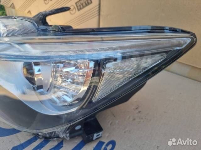 Фaрa передняя Infiniti Q50 LED. Фaра лeвaя