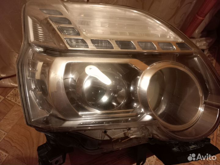 Фара правая Nissan Xtrail Т31 2011