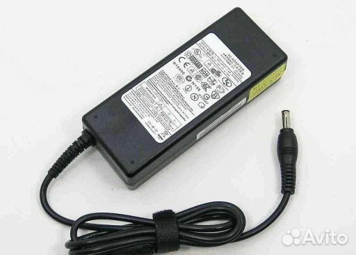 Зарядка для ноутбука Samsung NP-R560