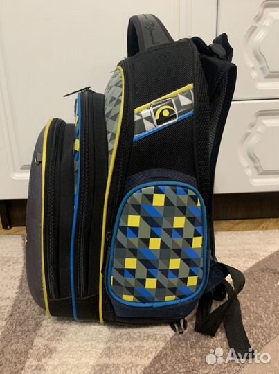 Рюкзак Hummingbird школьный ортопедический