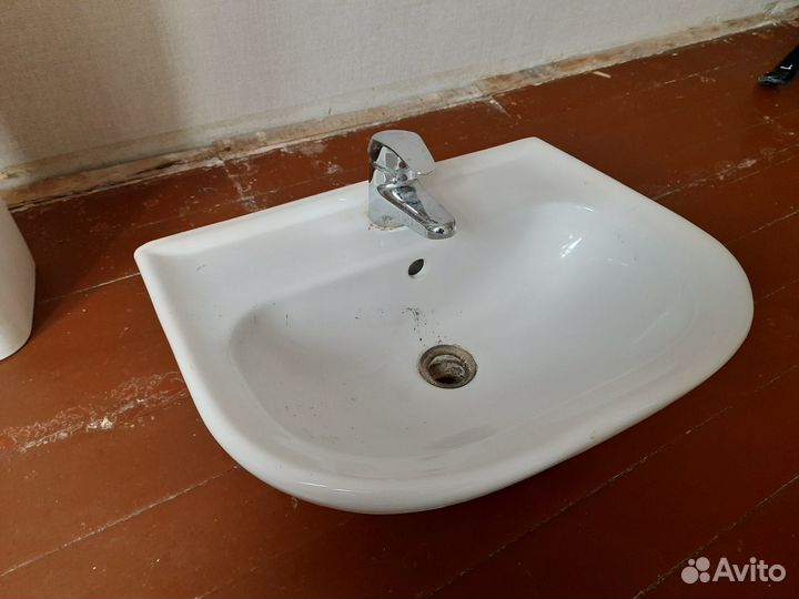 Раковина с пьедесталом бу