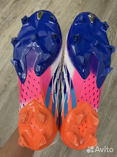 Продам футбольные бутсы adidas 40-41 размер