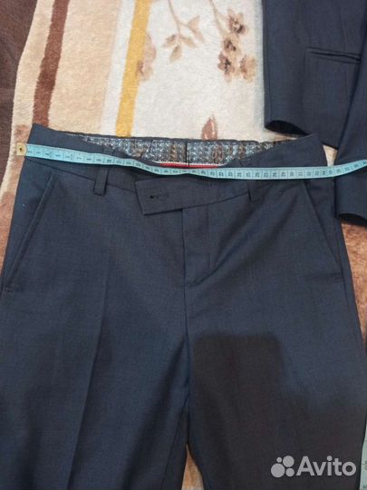 Школьный костюм 146 р-р